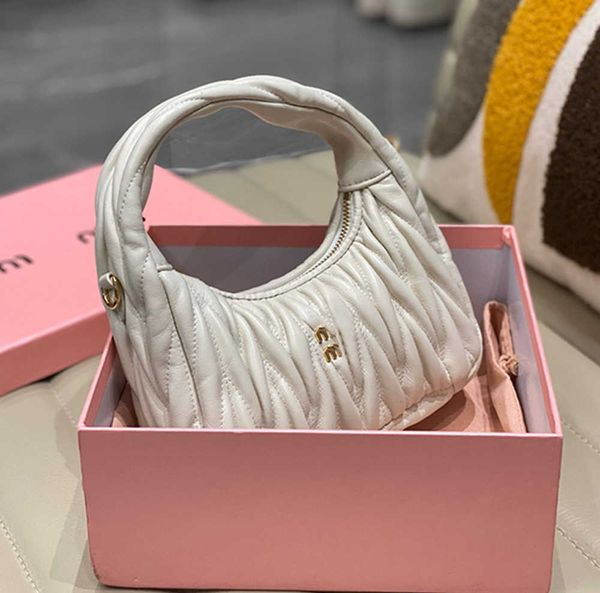miui luxury designer wander matelasse bags women handbags shoulder clutch crossbody bag purses genuine leather hobo pochette tote commuter
miui luxury designer wander matelasse bags women handbags shoulder clutch crossbody bag purses genuine leather hobo pochette tote commuter