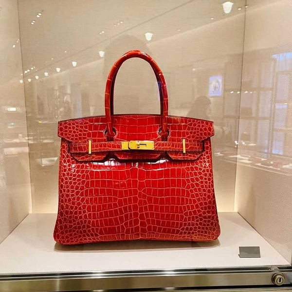 8a quality h ermes brikis designer handbags red wedding bag genuine leather crocodile pattern bridal 2023 new handheld one shoulder with rea
8a quality h ermes brikis designer handbags red wedding bag genuine leather crocodile pattern bridal 2023 new handheld one shoulder with rea