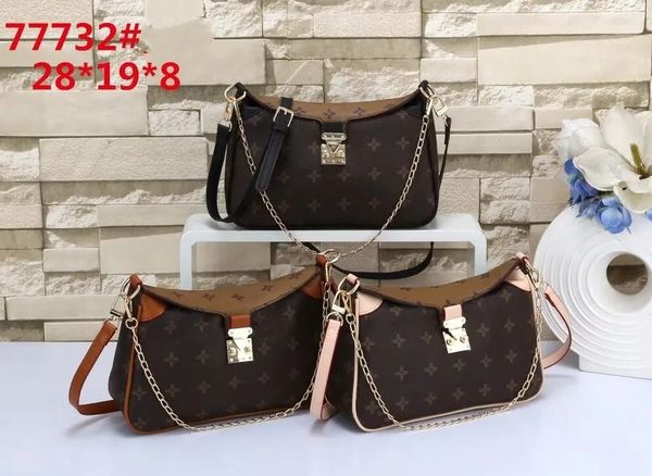 women luxurys designers bags handbag womens v letter handbags lady messenger fashion shoulder bag luxury crossbody tote wallet
women luxurys designers bags handbag womens v letter handbags lady messenger fashion shoulder bag luxury crossbody tote wallet