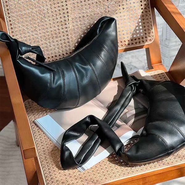 lemaire bag layer cowhide cowhorn bag minimalist soft leather casual one shoulder crossbody bag leather dumpling bag
lemaire bag layer cowhide cowhorn bag minimalist soft leather casual one shoulder crossbody bag leather dumpling bag