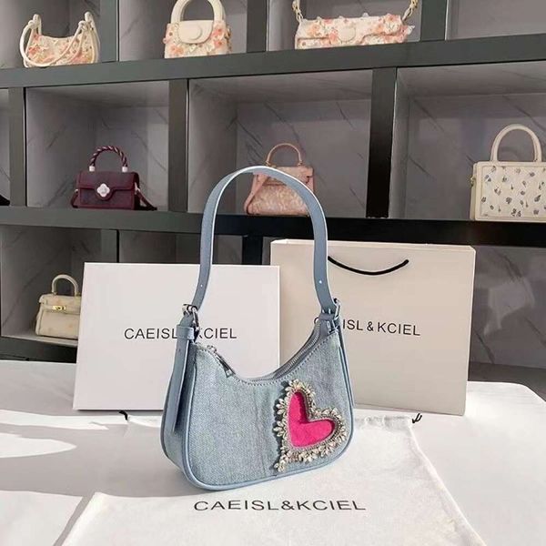 2023 new diamond heart shoulder bag crescent bag caeisl&kciel small size denim underarm bag for women
2023 new diamond heart shoulder bag crescent bag caeisl&kciel small size denim underarm bag for women