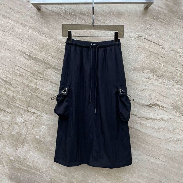 2023 early autumn custom elastic metal dress women fashion slim triangle half body dress big pocket, Black;gray
2023 early autumn custom elastic metal dress women fashion slim triangle half body dress big pocket, Black;gray