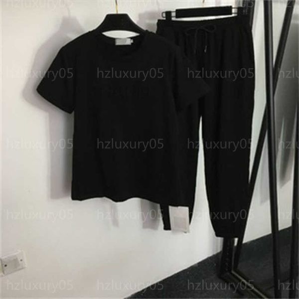 designer tracksuit women clothes womens designers sweatpants set letter logo short sleeve tee elastic waist casual pants t shirt tracksuits, Gray
designer tracksuit women clothes womens designers sweatpants set letter logo short sleeve tee elastic waist casual pants t shirt tracksuits, Gray