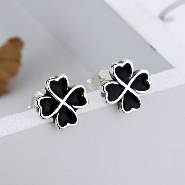 designer's s sterling sier four leaf grass earstuds fashion simple and cool style earstuds women's sterling sier small fresh net, Golden
designer's s sterling sier four leaf grass earstuds fashion simple and cool style earstuds women's sterling sier small fresh net, Golden