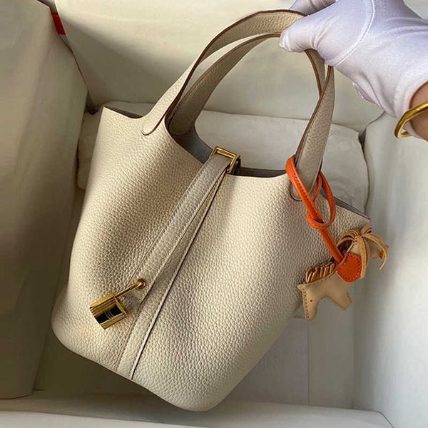 a designer tote bag her mas handbag authentic picotin women's luxury bags vegetable basket women's bag with lychee grain highend p
a designer tote bag her mas handbag authentic picotin women's luxury bags vegetable basket women's bag with lychee grain highend p