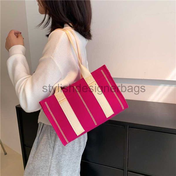 shoulder bags 2023 autumn/winter new simple fashion stripe shoulder bag large capacity portable canvas bag casual girls' handbagstylish
shoulder bags 2023 autumn/winter new simple fashion stripe shoulder bag large capacity portable canvas bag casual girls' handbagstylish