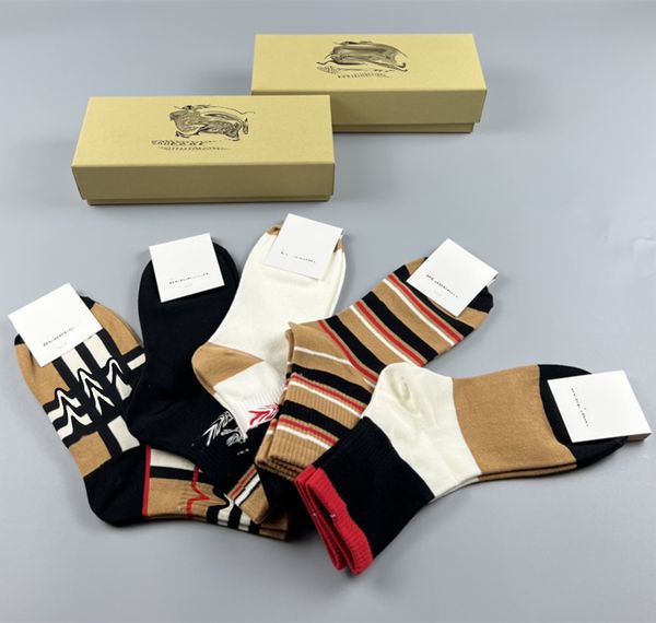 designer mens womens socks 5 pairs socks designer luxury classic letter autumn winter cotton plaid stockings sports four seasons mid tube so, Black;white
designer mens womens socks 5 pairs socks designer luxury classic letter autumn winter cotton plaid stockings sports four seasons mid tube so, Black;white