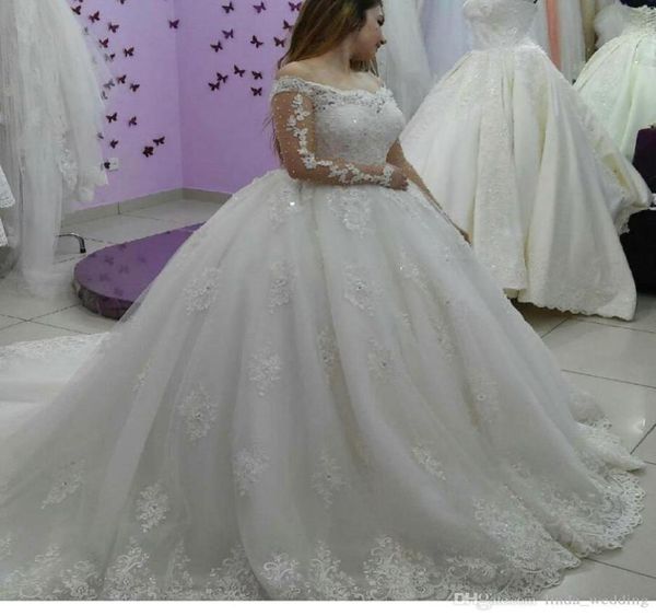 2019 new arabic dubai princess wedding dress long sleeves lace appliques church formal bride bridal gown plus size cu3503081, White
2019 new arabic dubai princess wedding dress long sleeves lace appliques church formal bride bridal gown plus size cu3503081, White