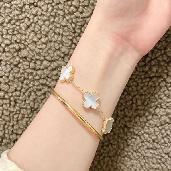 van clover bracelet high match version four leaf clover five flowers bracelet ladies titanium steel luxury 18k rose gold niche design net re, Golden;silver
van clover bracelet high match version four leaf clover five flowers bracelet ladies titanium steel luxury 18k rose gold niche design net re, Golden;silver