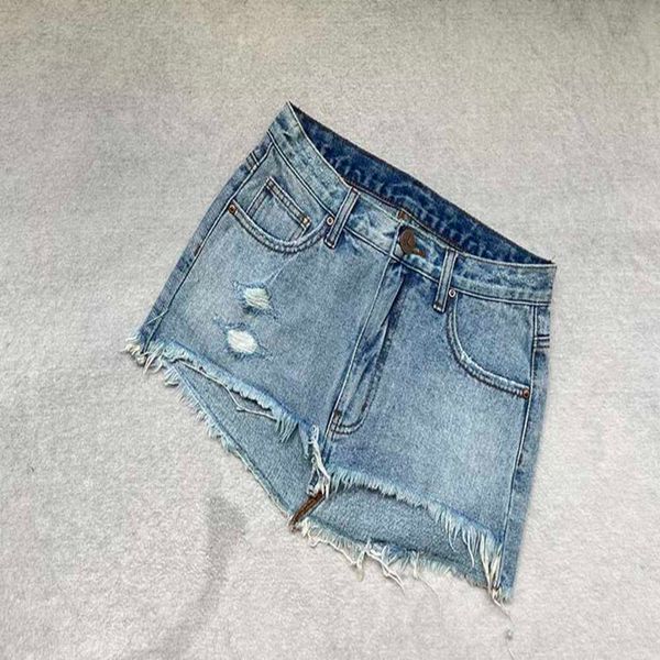 fashion brand pure original women's summer vintage wash and wear out blue ragged edge short half length denim skirt, Black;gray
fashion brand pure original women's summer vintage wash and wear out blue ragged edge short half length denim skirt, Black;gray