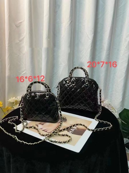 2023 designer shell bags mirror quality hobo bag luxury leather mini fashion handbag womens classic crossbody bags wallet dingdang bag under 
2023 designer shell bags mirror quality hobo bag luxury leather mini fashion handbag womens classic crossbody bags wallet dingdang bag under