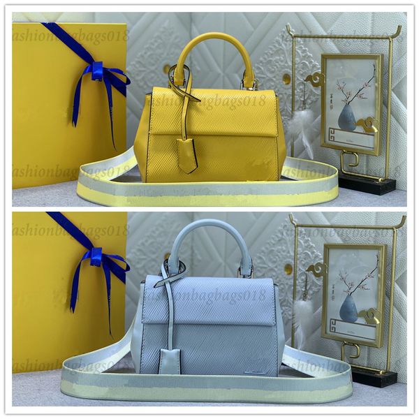 m58925 cluny mini womens shoulder bag plain epi grain leather front resin logo jacquard strap designers cross body m58931
m58925 cluny mini womens shoulder bag plain epi grain leather front resin logo jacquard strap designers cross body m58931