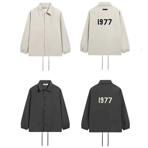 1977 coach jacket flip collar esential trendy high street casual loose coat autumn thin, Black;brown
1977 coach jacket flip collar esential trendy high street casual loose coat autumn thin, Black;brown