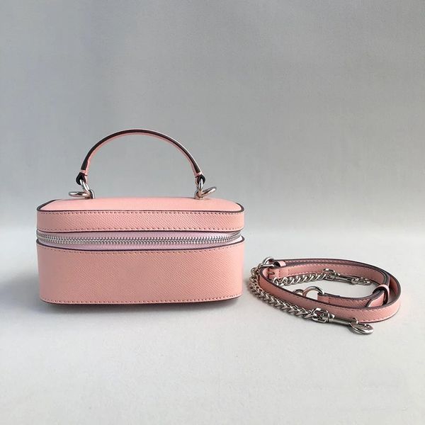 2023 new genuine leather noble temperament ladies cosmetic bag handbag shoulder bag wallet
2023 new genuine leather noble temperament ladies cosmetic bag handbag shoulder bag wallet