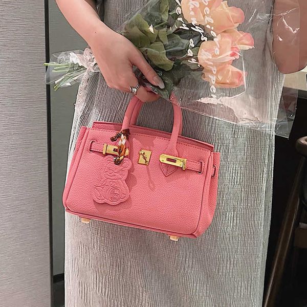 9a quality brand h ermes brikis's online shop houge peach pink bag premium shoulder 2023 new women's summer handheld small crossbo
9a quality brand h ermes brikis's online shop houge peach pink bag premium shoulder 2023 new women's summer handheld small crossbo