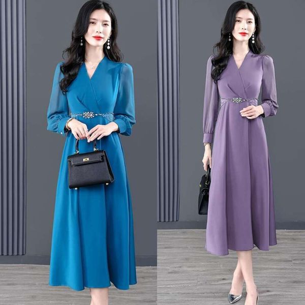 spring and autumn womens clothing the style of noblewomans acetic acid satin heavy beaded dress temperament, Black;gray
spring and autumn womens clothing the style of noblewomans acetic acid satin heavy beaded dress temperament, Black;gray