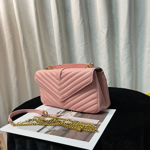 chain flap messenger bag gold hardware letter buckle cowhide shoulder bags women handbag internal zipper pocket lady crossbody purse pouch
chain flap messenger bag gold hardware letter buckle cowhide shoulder bags women handbag internal zipper pocket lady crossbody purse pouch