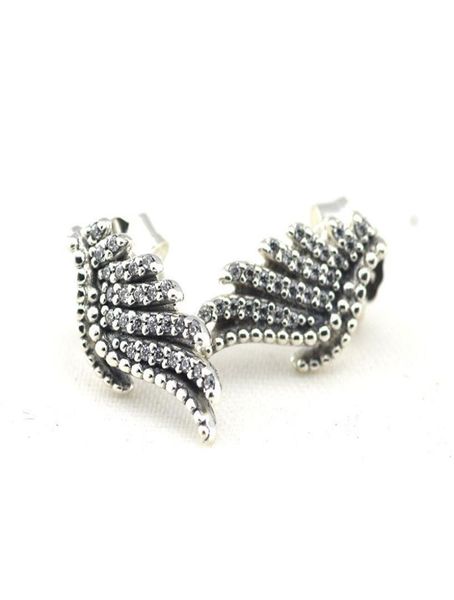 authentic 925 sterling silver majestic feathers pave crystal stud earring for women earrings wedding party gift delicate jewelry6083795, Golden;silver
authentic 925 sterling silver majestic feathers pave crystal stud earring for women earrings wedding party gift delicate jewelry6083795, Golden;silver