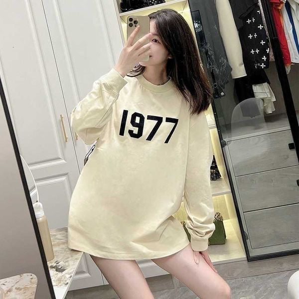 esential new spring and autumn 1977 trendy brand bottom shirt for men women's couple high street casual long sleeve sweater, Black
esential new spring and autumn 1977 trendy brand bottom shirt for men women's couple high street casual long sleeve sweater, Black