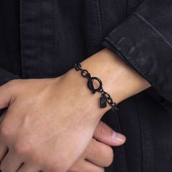 designer's lacquer bracelet, men's trendy brand, small market design, high sense hip hop, american style, high street, simple and, Golden;silver
designer's lacquer bracelet, men's trendy brand, small market design, high sense hip hop, american style, high street, simple and, Golden;silver