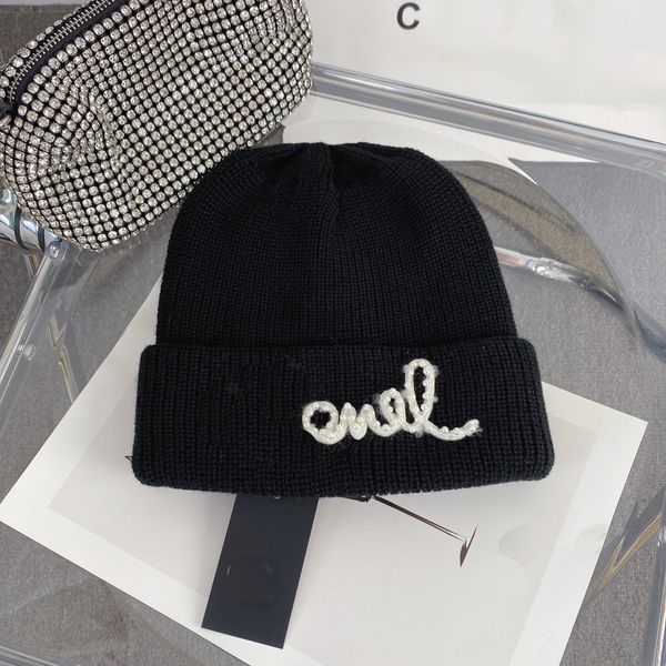 designer pearl letter beanie warm fashion soft skull caps for women men solid streetwear cap letter thick bonnet, Blue;gray
designer pearl letter beanie warm fashion soft skull caps for women men solid streetwear cap letter thick bonnet, Blue;gray