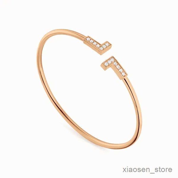 bangle designer design bangle stainless steel titanium steel bracelets fashion jewelry gifts for men and women r230808, Black
bangle designer design bangle stainless steel titanium steel bracelets fashion jewelry gifts for men and women r230808, Black