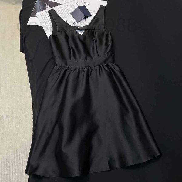 basic & casual dresses designer summer new sweet cool elegant satin twill inlaid triangle v-neck sleeveless tank skirt 0mp3, Black;gray
basic & casual dresses designer summer new sweet cool elegant satin twill inlaid triangle v-neck sleeveless tank skirt 0mp3, Black;gray
