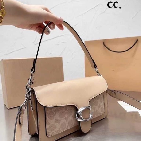 tabby designers bags new color contrast envelope bag single shoulder crossbody handbag bag women's fashion versatile mommy bag
tabby designers bags new color contrast envelope bag single shoulder crossbody handbag bag women's fashion versatile mommy bag
