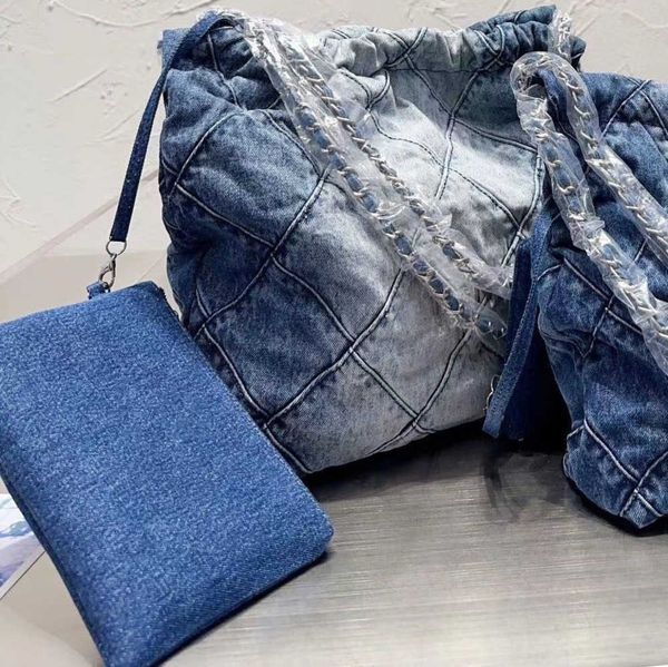 women designer luxury 22bag big shopping bags ladies denim 22bag chains handbag handle tote bag 30cm/36cm blue denim large tote-bag
women designer luxury 22bag big shopping bags ladies denim 22bag chains handbag handle tote bag 30cm/36cm blue denim large tote-bag