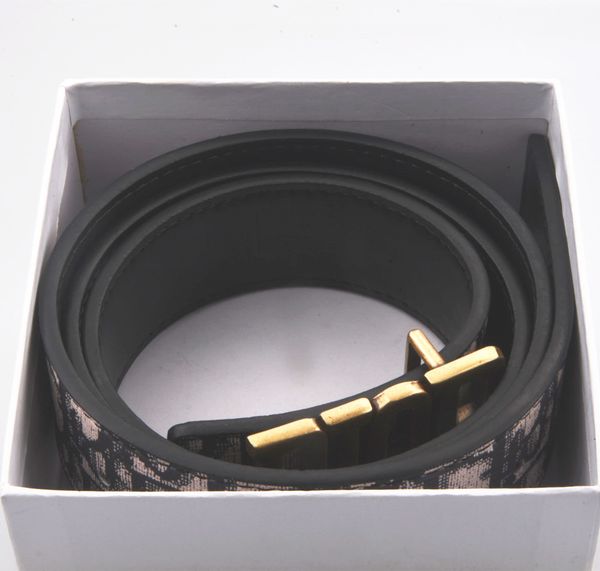 men designers belts cd buckle belt women waistband ceintenuine leather classical designer belt cowhide width 3.8cm with tb aaa6688, Black;brown
men designers belts cd buckle belt women waistband ceintenuine leather classical designer belt cowhide width 3.8cm with tb aaa6688, Black;brown