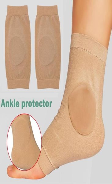 pair of ankle bone protection socks malleolar sleeves with gel pads for bootsskatessplintsbraces ha support6836330, Blue;black
pair of ankle bone protection socks malleolar sleeves with gel pads for bootsskatessplintsbraces ha support6836330, Blue;black