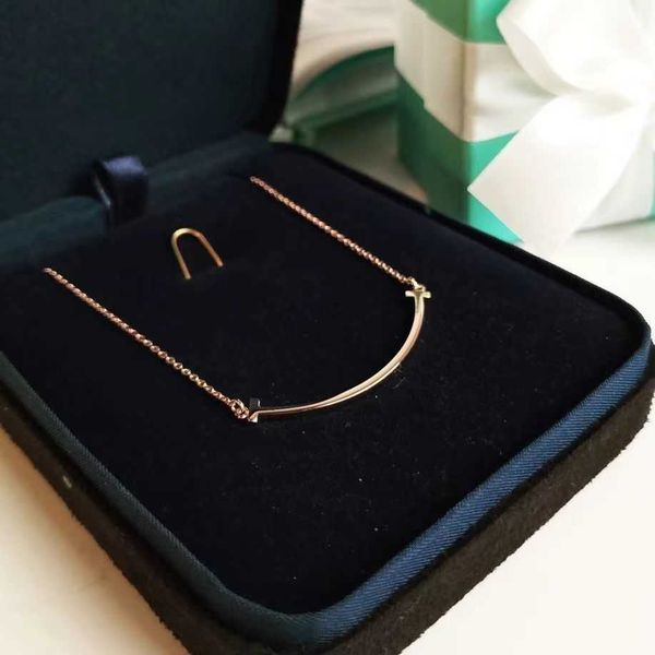 smile necklace tiffanyss female smile face pendant collar chain gifts silver to girlfriend for valentine's day
smile necklace tiffanyss female smile face pendant collar chain gifts silver to girlfriend for valentine's day