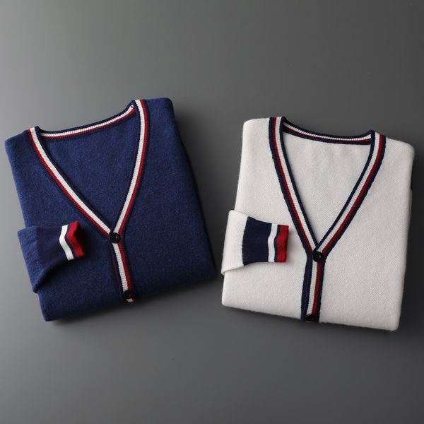 men's sweaters autumn and winter men's cashmere sweater v-neck color contrast long-sleeved cardigan loose large coat 100 pure wool, White;black
men's sweaters autumn and winter men's cashmere sweater v-neck color contrast long-sleeved cardigan loose large coat 100 pure wool, White;black