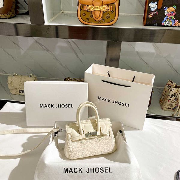 9a quality brand h ermes brikis's online shop bag women's summer 2023 new plush lamb hair premium feel handbag with real logo
9a quality brand h ermes brikis's online shop bag women's summer 2023 new plush lamb hair premium feel handbag with real logo