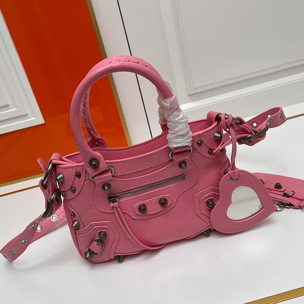 fashion motorcycle bag designer shoulder bag retro nail bag niche crossbody bag soft leather women bag 2023 new
fashion motorcycle bag designer shoulder bag retro nail bag niche crossbody bag soft leather women bag 2023 new