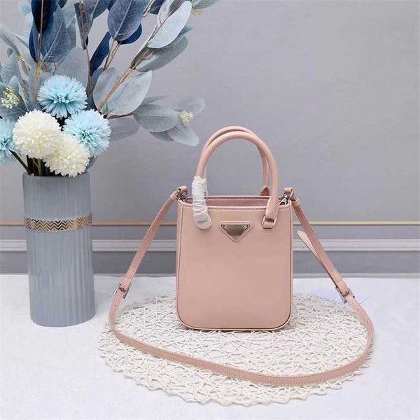women's luxurys pradd bags designer bag handbags shoulder bags tote 2023 new mini textured leather tote bags portable mobile phone bag
women's luxurys pradd bags designer bag handbags shoulder bags tote 2023 new mini textured leather tote bags portable mobile phone bag