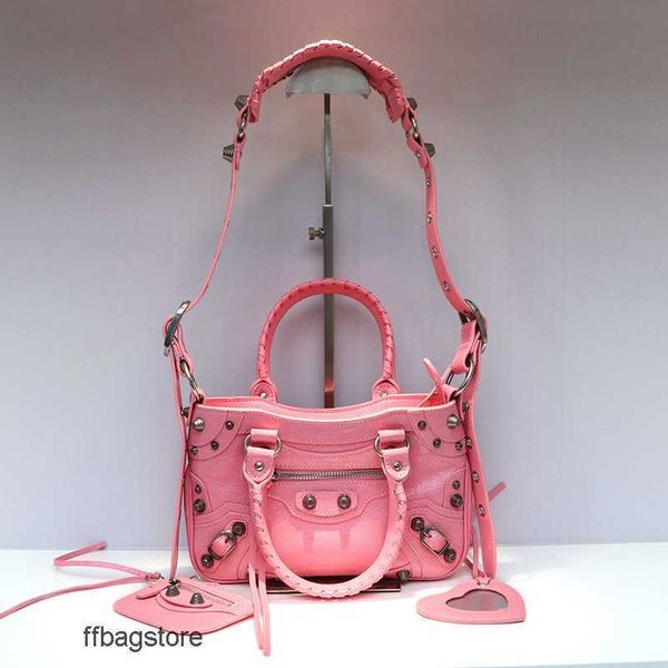 women's designer 23 bag girl autumn cool rivet bags le locomotive cagole 3-in-1 evening neocagole diagonal straddle handheld tote leath
women's designer 23 bag girl autumn cool rivet bags le locomotive cagole 3-in-1 evening neocagole diagonal straddle handheld tote leath