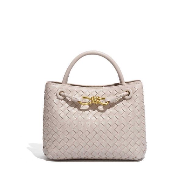 2023 designer andiamo bag botegas handbag purse woven new metal rope buckle niche design simple shoulder large capacity fashionable crossbod
2023 designer andiamo bag botegas handbag purse woven new metal rope buckle niche design simple shoulder large capacity fashionable crossbod