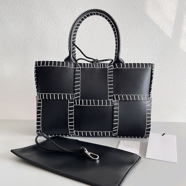 2023 new arco tote bag for woman luxury leather designer handbag green white soft lambskin lady medium shoulder bags fashion purse
2023 new arco tote bag for woman luxury leather designer handbag green white soft lambskin lady medium shoulder bags fashion purse