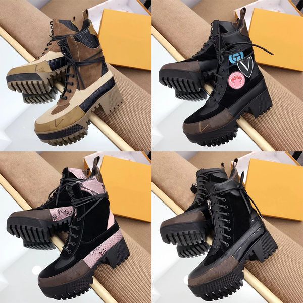 new designer men women boots v letter fashion autumn and winter pouch combat shoes nylon hailf outdoor thick bottom mid-length classic boot, Black
new designer men women boots v letter fashion autumn and winter pouch combat shoes nylon hailf outdoor thick bottom mid-length classic boot, Black