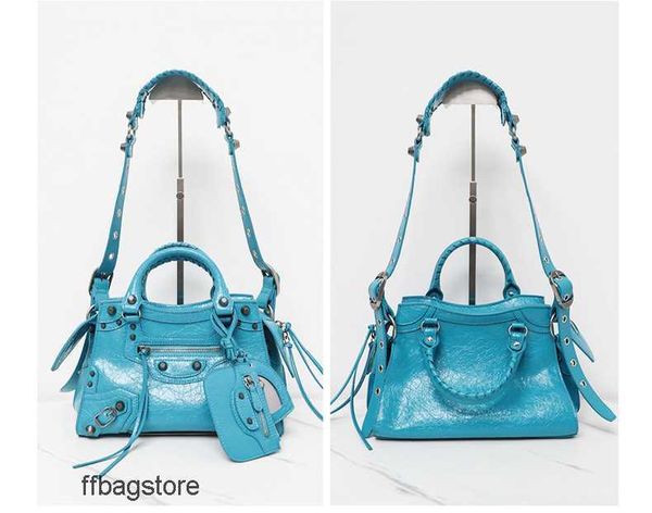 evening designer bag girl cool bags le neocagole 23 three in one cagole motorcycle street girl female rivet handbag leather diagonal straddl
evening designer bag girl cool bags le neocagole 23 three in one cagole motorcycle street girl female rivet handbag leather diagonal straddl