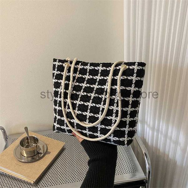shoulder bags popular high capacity canvas bag for women's 2023 temperament plaid fashion shoulder bag tote bag art handbag trendstylis
shoulder bags popular high capacity canvas bag for women's 2023 temperament plaid fashion shoulder bag tote bag art handbag trendstylis