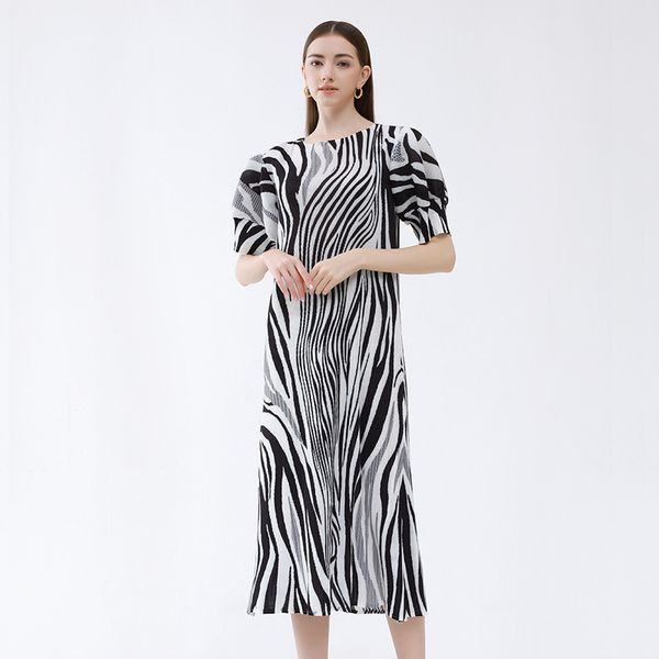 

P0080# EAEOVNI Summer Women's Dress Zebra Fold Loose Lantern Sleeved Girl Long Skirt Printed Short Sleeves, Black