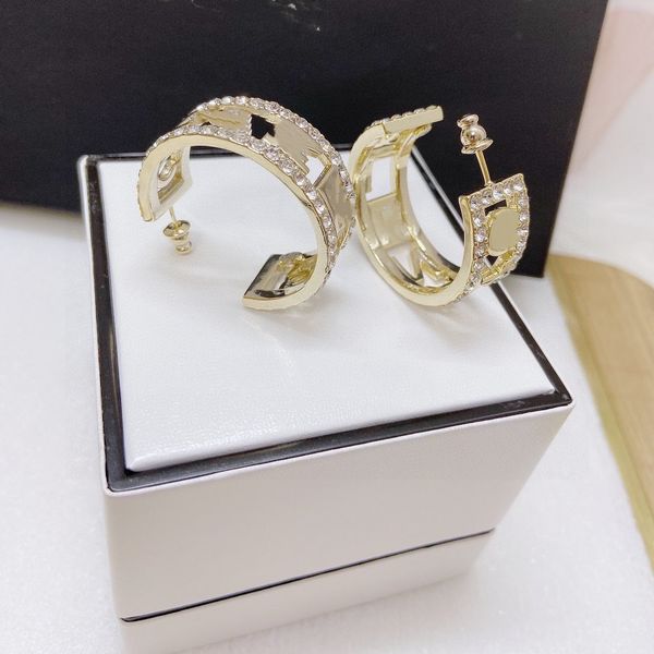 2023 various simple luxury desinger letter ccity stud long dangle earrings pearl tassel channel crystal wedding party jewelry accessories ax, Golden;silver
2023 various simple luxury desinger letter ccity stud long dangle earrings pearl tassel channel crystal wedding party jewelry accessories ax, Golden;silver