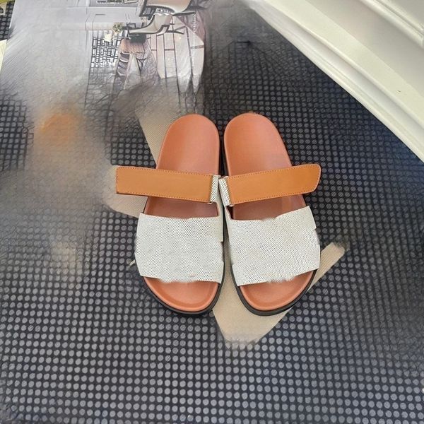 designer sandals sandals beach classic flat sandals luxury summer women's leather flip-flops men's and women's slides, Black
designer sandals sandals beach classic flat sandals luxury summer women's leather flip-flops men's and women's slides, Black