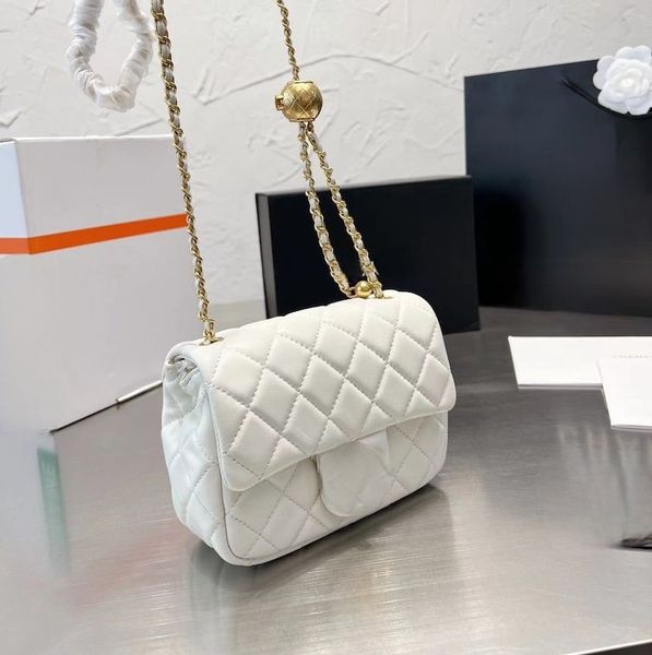 new color designer shopping crossbody diamond lattice soft shoulder bag gold ball woc chain flap leather cowhide hasp belts handle bags chan
new color designer shopping crossbody diamond lattice soft shoulder bag gold ball woc chain flap leather cowhide hasp belts handle bags chan