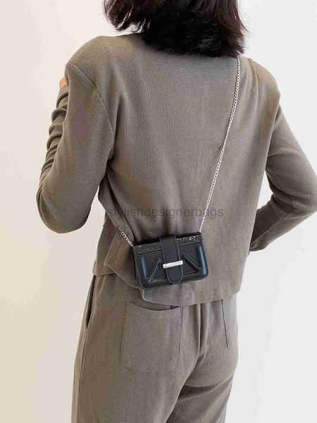 cross body fashionable bag solid color women's bag 2023 summer new trendy korean version simple crossbody bag fashionable flip bag smal
cross body fashionable bag solid color women's bag 2023 summer new trendy korean version simple crossbody bag fashionable flip bag smal