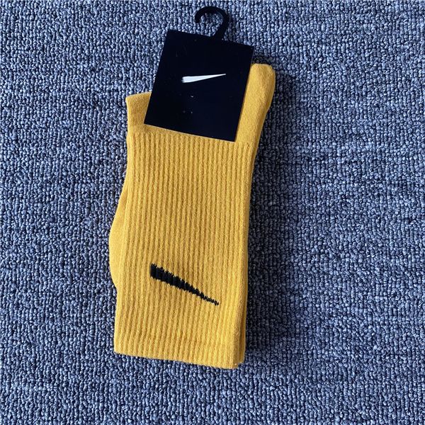 2023 sport socks designer socks mens sock couple tubesocks personality female school style mixed color n city socks design teacher for man a, Black
2023 sport socks designer socks mens sock couple tubesocks personality female school style mixed color n city socks design teacher for man a, Black