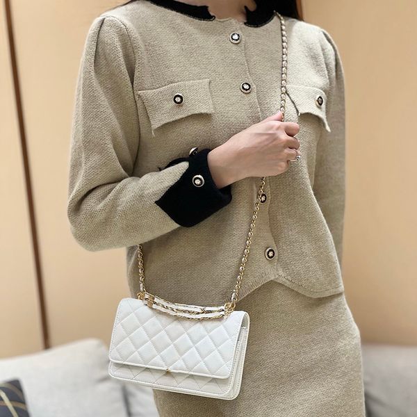 10a fashion handbags shoulder luxurys designer bags 19cm metal chain gold silver women handbag leather bag flip cover diagonal messenger cro
10a fashion handbags shoulder luxurys designer bags 19cm metal chain gold silver women handbag leather bag flip cover diagonal messenger cro