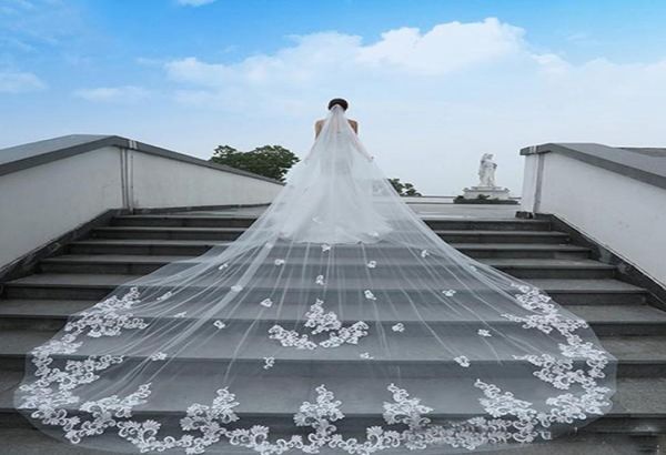 gorgeous two layers cathedral length applique embellished tulle long wedding bridal veils with comb custom made4372825, Black
gorgeous two layers cathedral length applique embellished tulle long wedding bridal veils with comb custom made4372825, Black